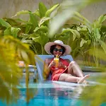 Chikachika Beach B&B