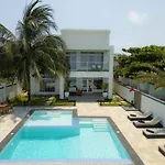 Zanzibar Dt Beachfront Villa