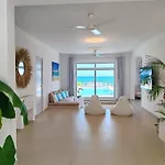 Villa Azura