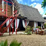 Pole Pole House