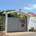 Makame Garden House