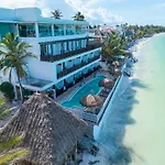Pili Pili Paradise Beach
