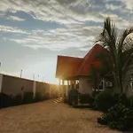 Sunvilla - Private Pool, 2 Houses & Games