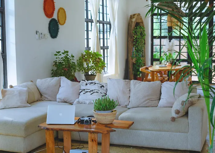 Mnazi House