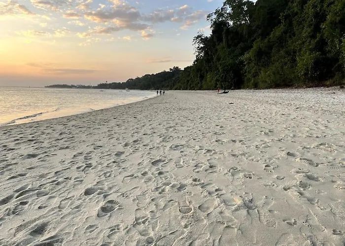 The Cliff Beach Apartment