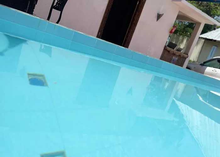Kobwa House & Back Packers Hostels