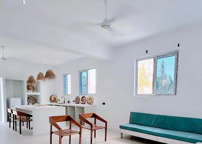 Modern Luxury 4 Sleeper Apartment Paje Beach Zanzibar Tv Wifi Ac Centrally Located