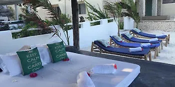 Saffron Beach Villa