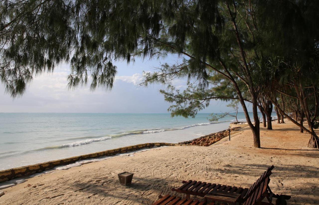 Sultan Sands Island & Spa Hotel