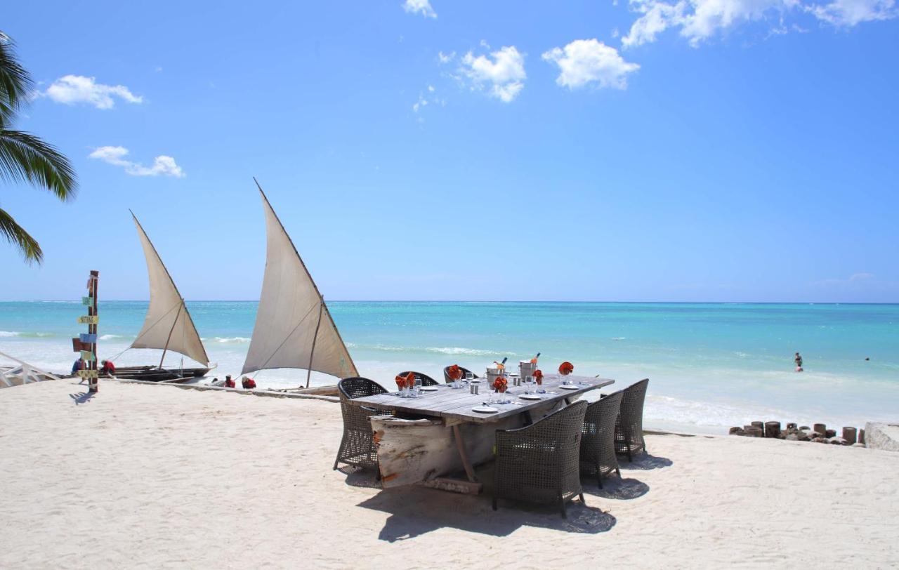 Sultan Sands Island & Spa Hotel