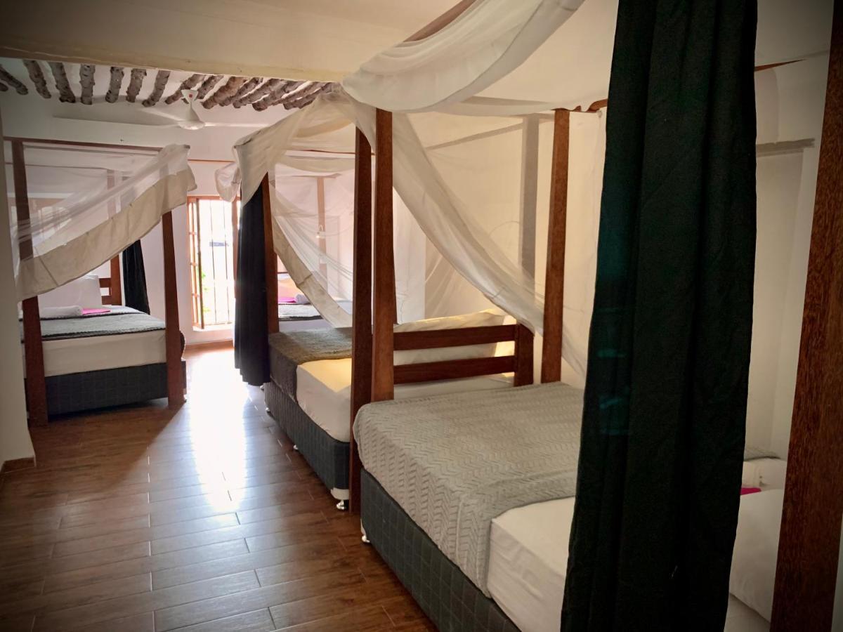 Hostel Stone Town House