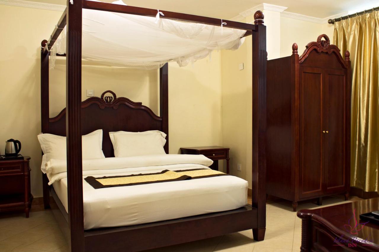Island Paradise Hotel