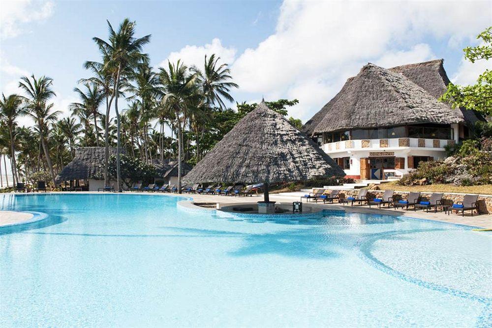 Hotel Karafuu 5*