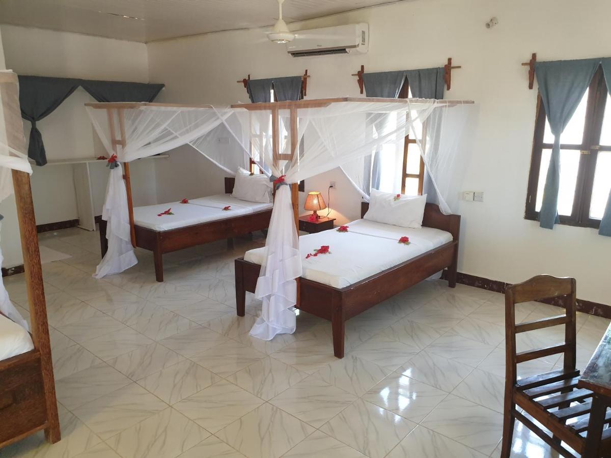 Nungwi Inn Beach Cottages 3*