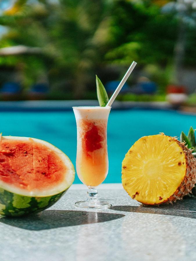 Sunny Palms 4* Uroa