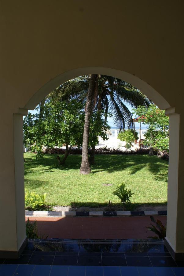 Bed & Breakfast Pwani Beach Hotel & Apartments