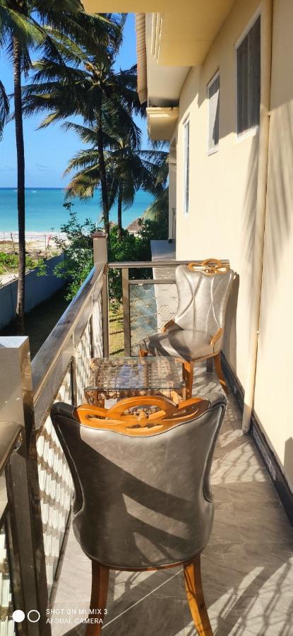 Pwani Beach Hotel & Apartments Bed & Breakfast Pwani Mchangani