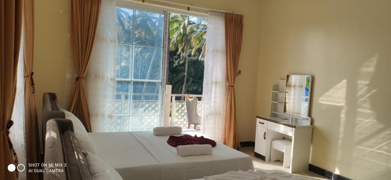 Bed & Breakfast Pwani Beach Hotel & Apartments