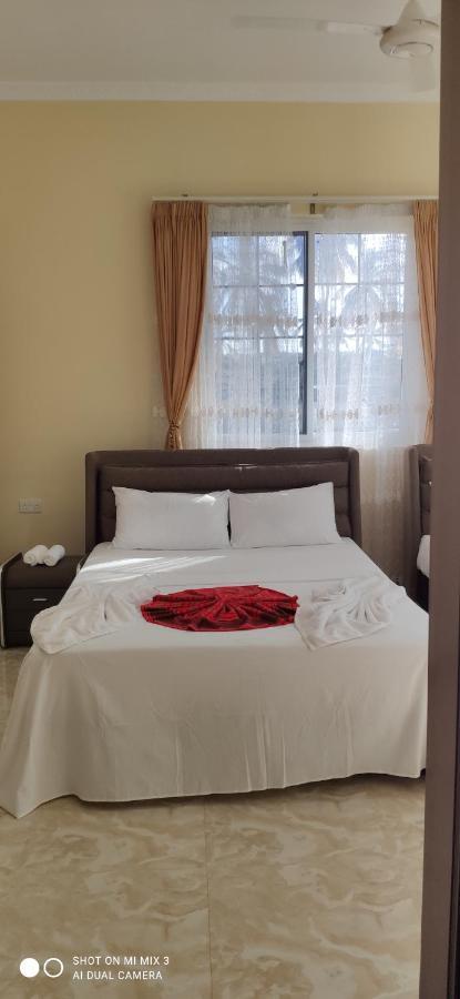 Pwani Beach Hotel & Apartments Bed & Breakfast Pwani Mchangani