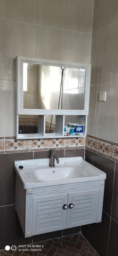 Pwani Beach Hotel & Apartments Bed & Breakfast *