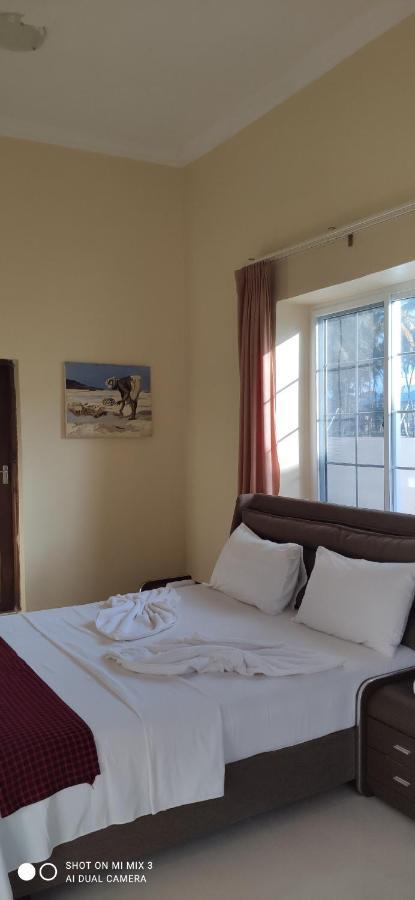 Pwani Beach Hotel & Apartments Bed & Breakfast