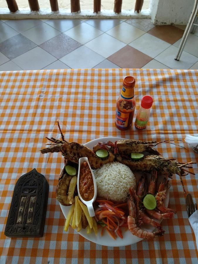 Pwani Beach Hotel & Apartments Bed & Breakfast Pwani Mchangani