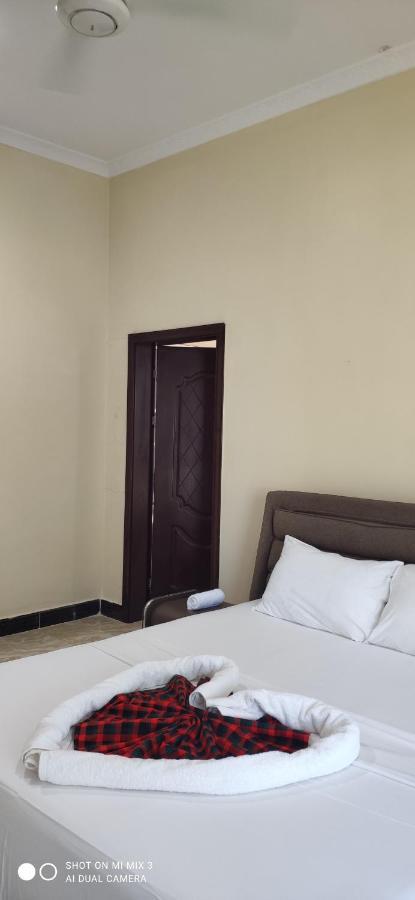 Pwani Beach Hotel & Apartments Bed & Breakfast