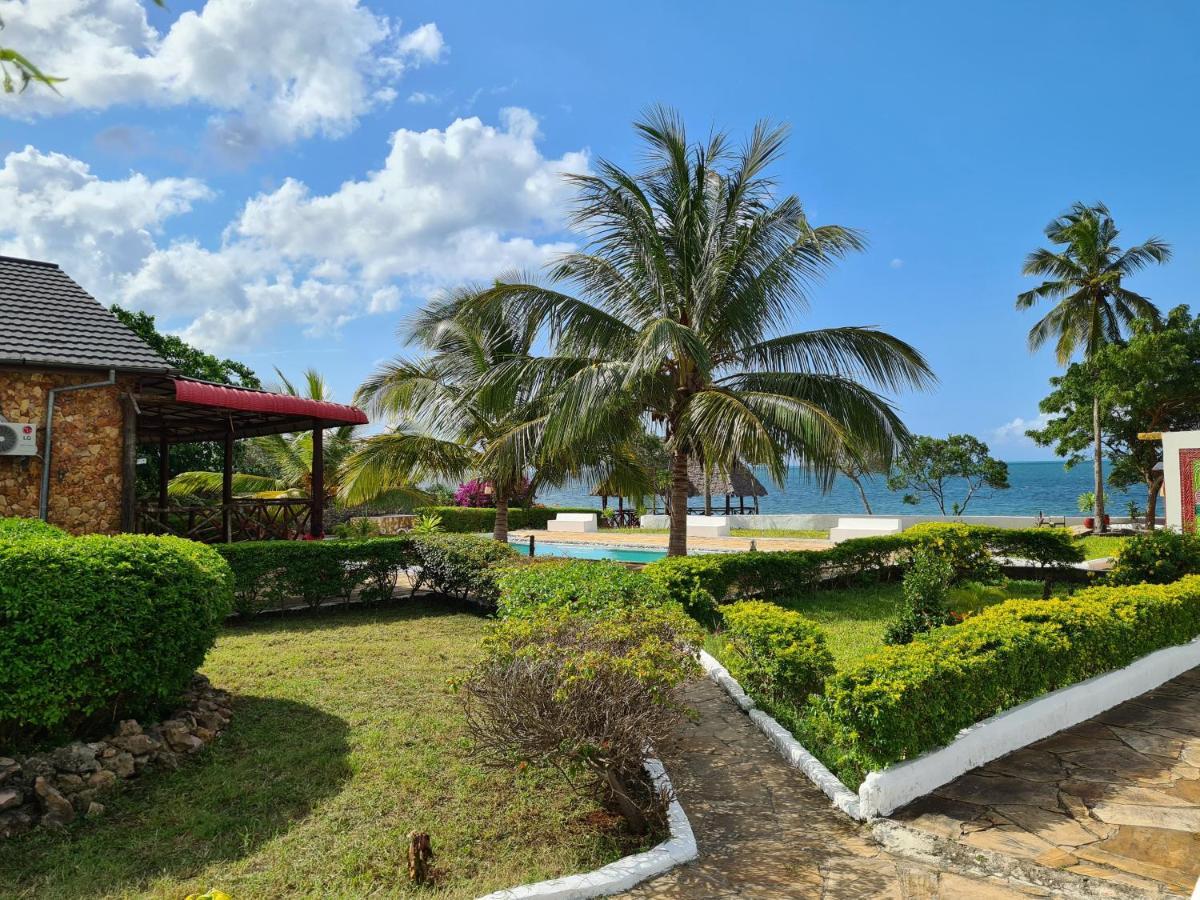 Ivory Ocean View Hotel Marumbi