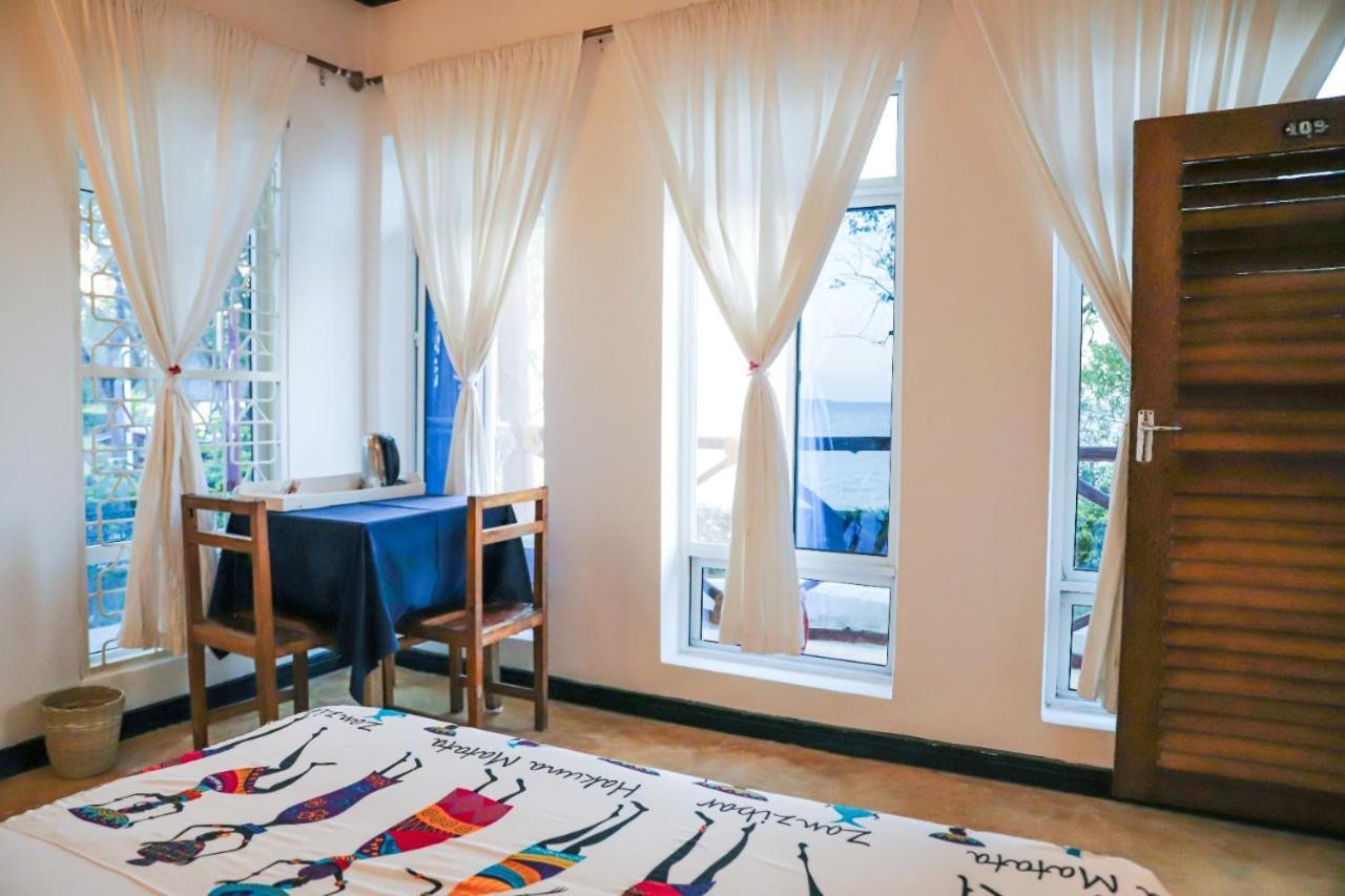 Ivory Ocean View Marumbi