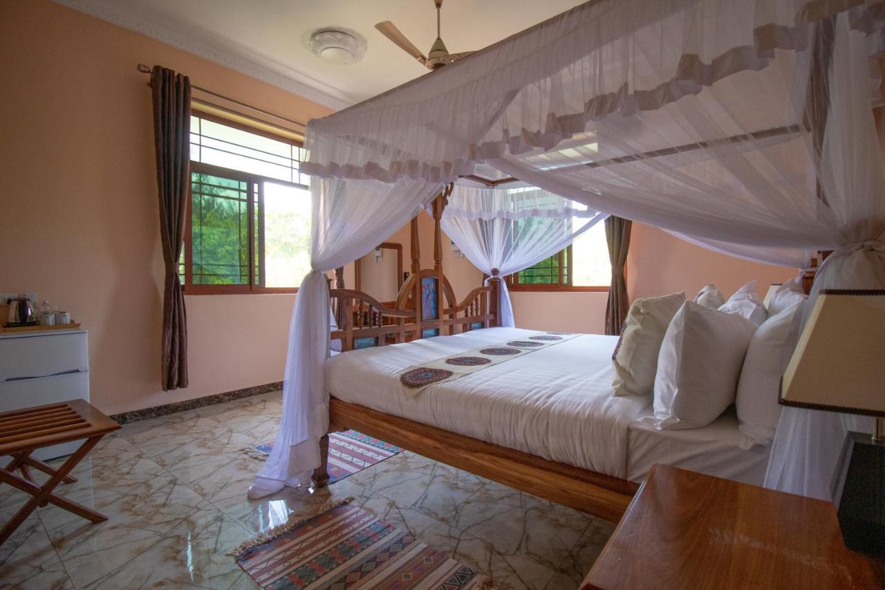 Hotel Sunny Palms 4*
