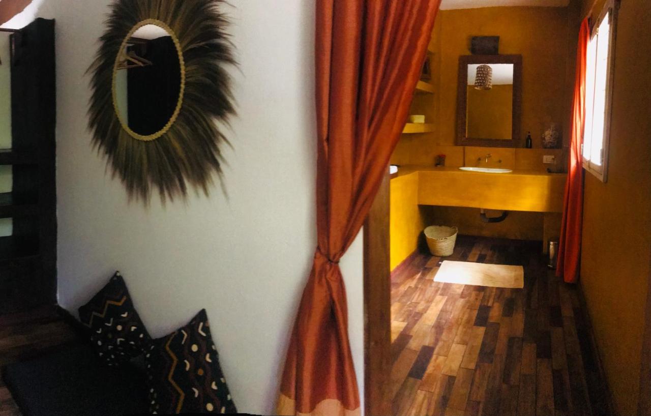Uzuri Boutique Hotel 4*