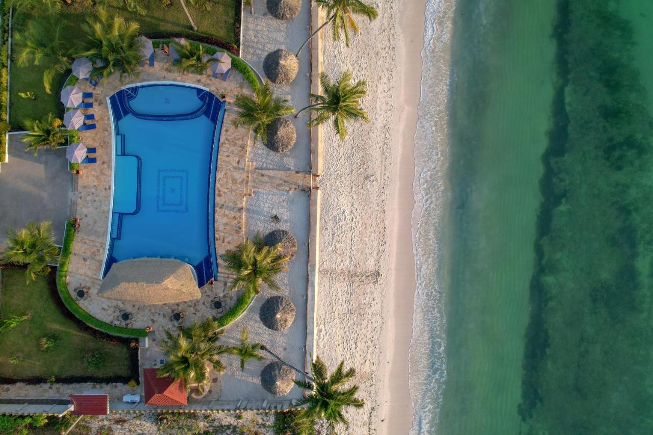 Sunny Palms 4* Uroa
