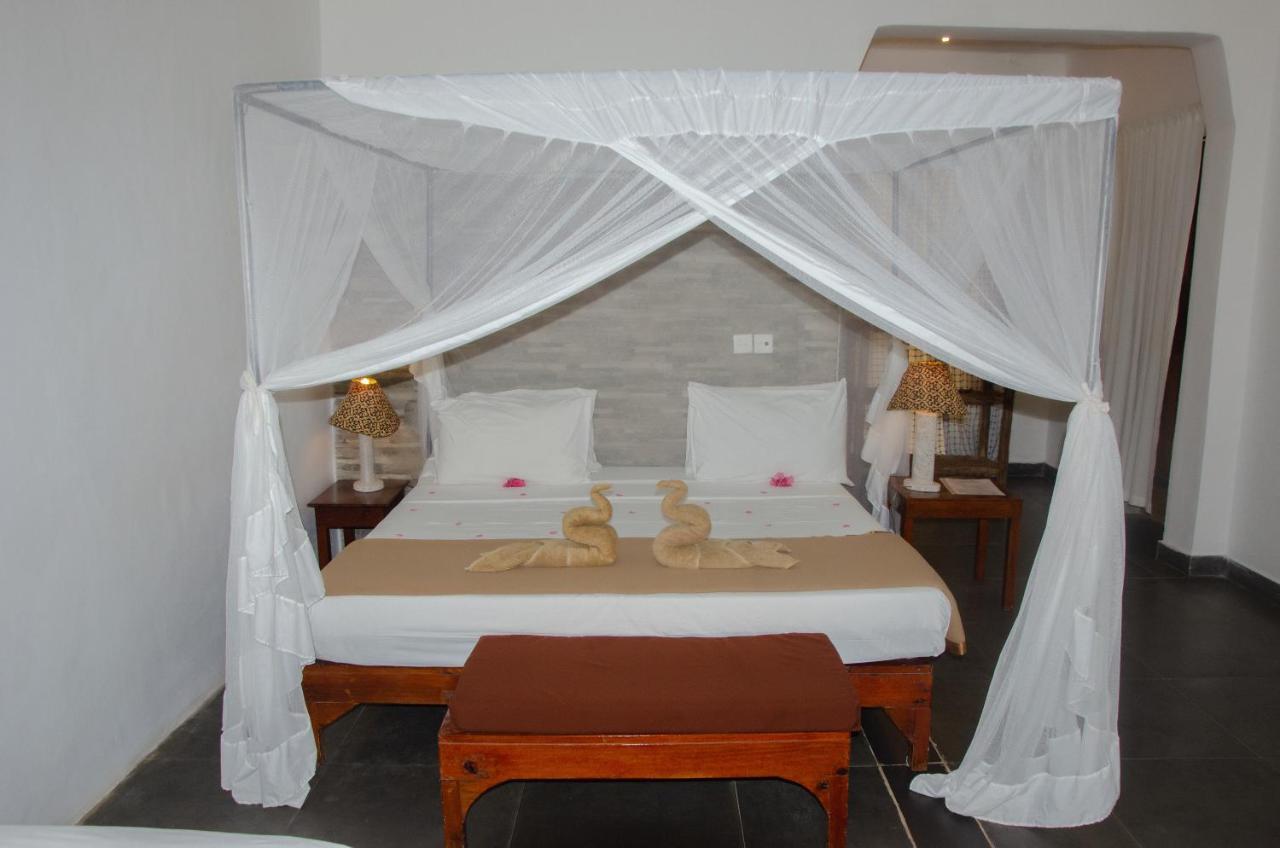 Cristal Hotel 3*