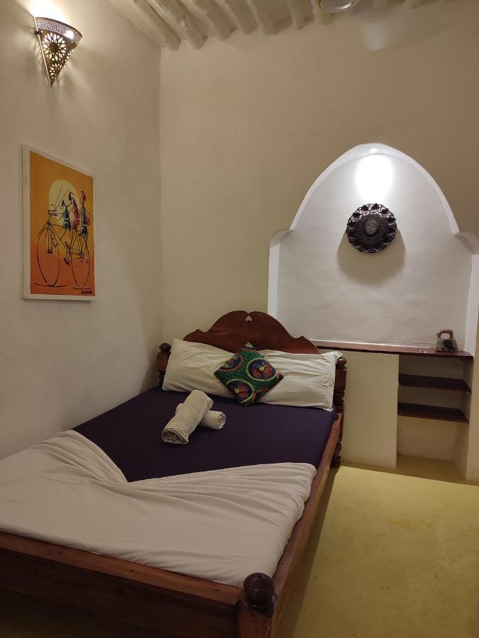 Hostel Zlife Stone Town *