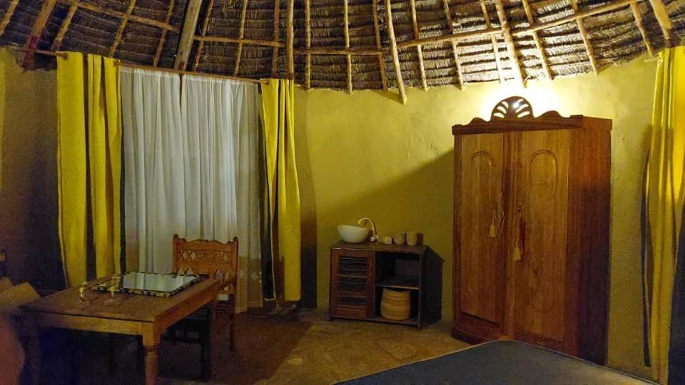 Bed & Breakfast Baobab Safari Beach Mtende