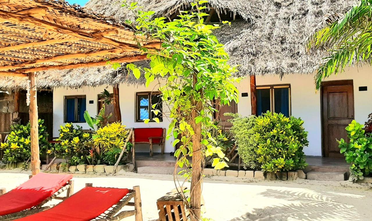Mambo Mazuri, Zanzibar Kiwengwa * Kiwengwa (Zanzibar)