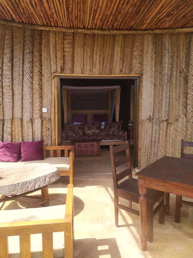 Baobab Safari Beach Mtende