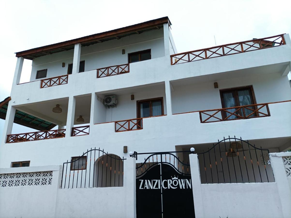 Hotel Zanzicrown