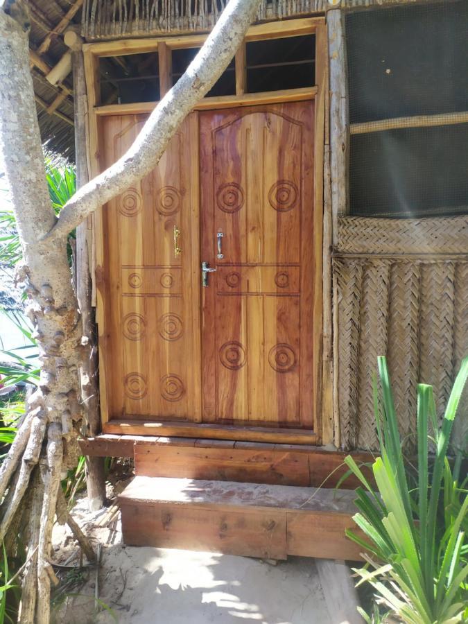 Baobab Safari Beach Bed & Breakfast *