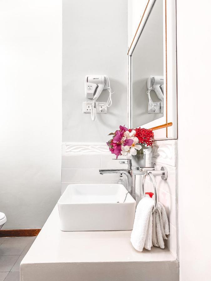 Hotel The Golden Blue Luxury 4*