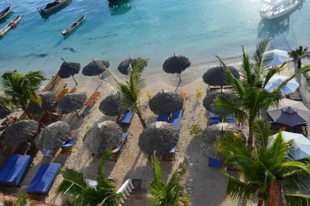 Lazy Beach Hotel 3*