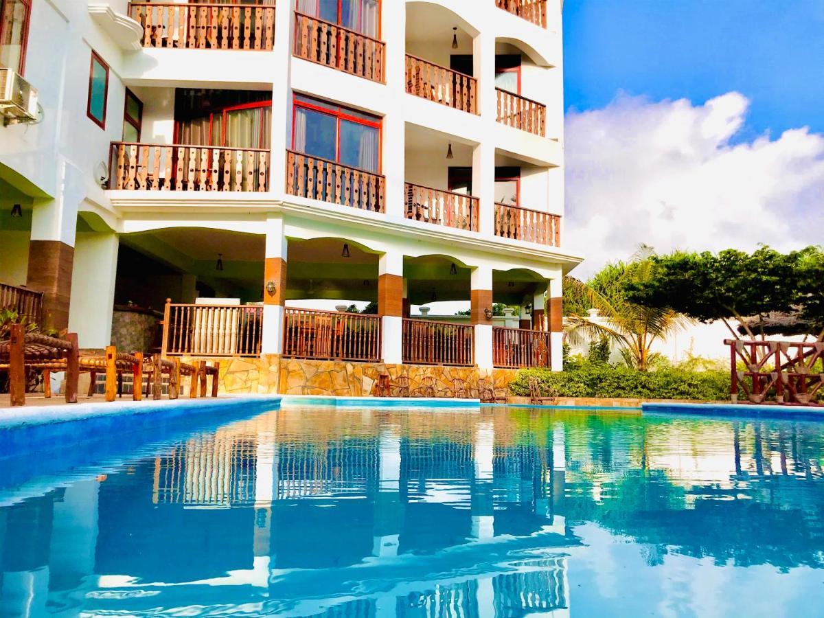 Zanoceanique Hotel 3*