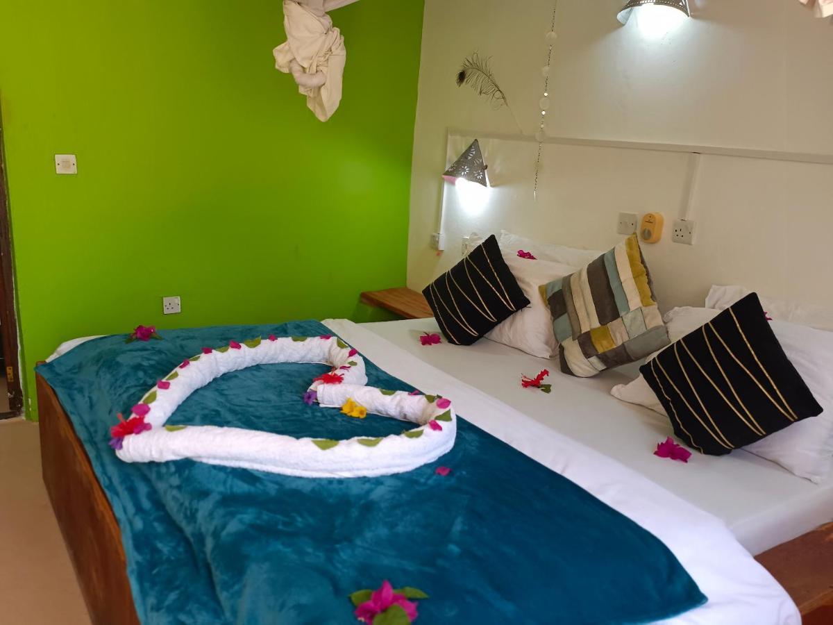 Lodge Kilimani Kwetu Beach *