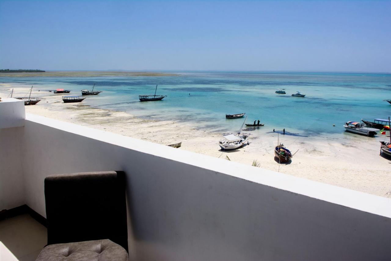 Hotel Lazy Beach