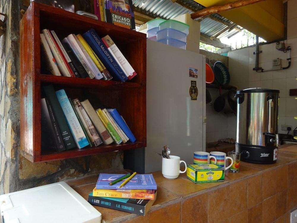 Homeland Swahili Bed & Breakfast 2*