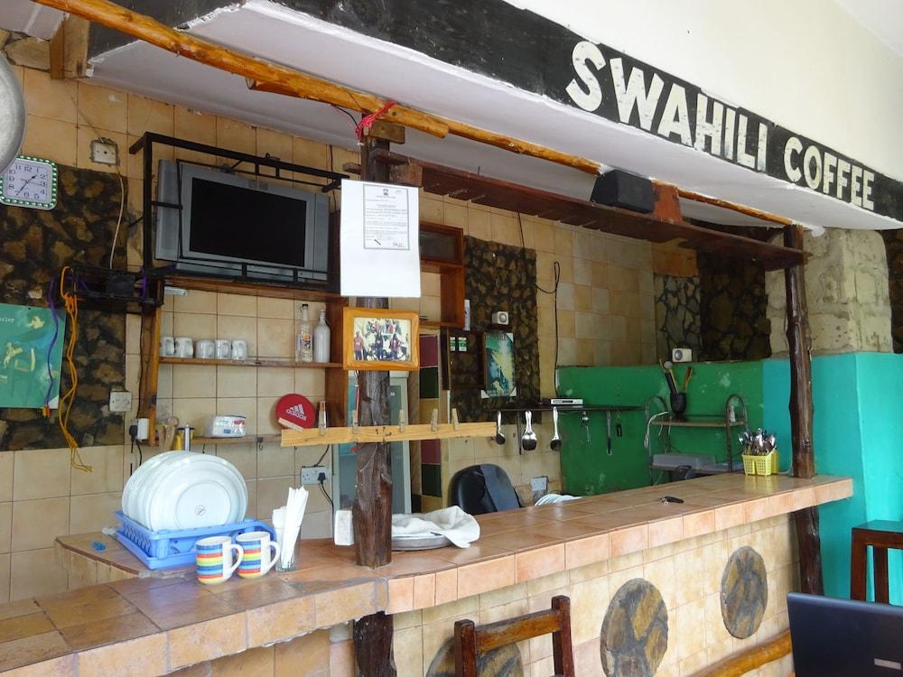 Bed & Breakfast Homeland Swahili