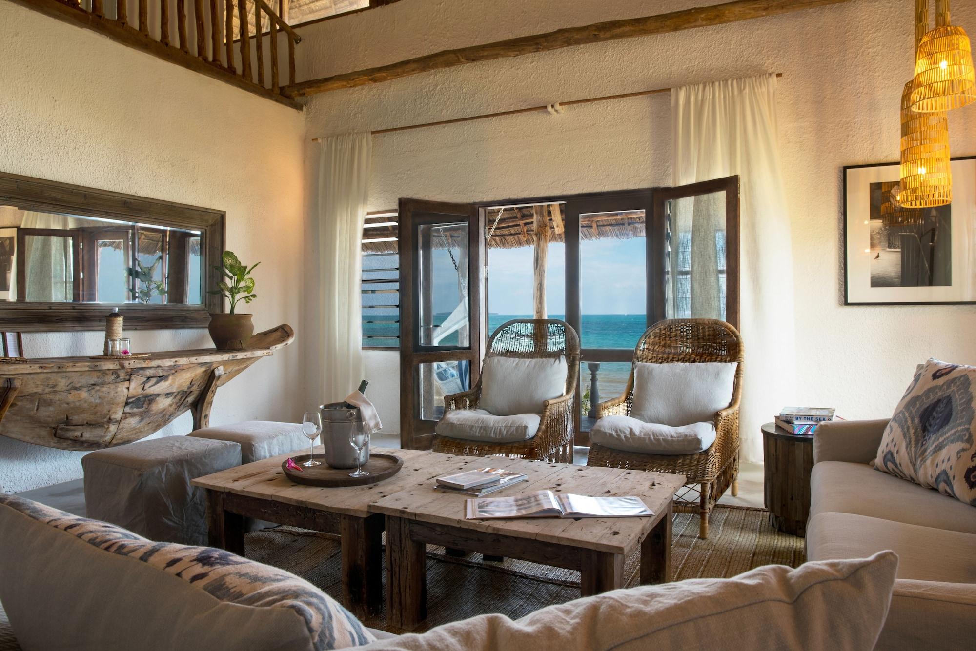 Hotel Chuini By Newmark 3*