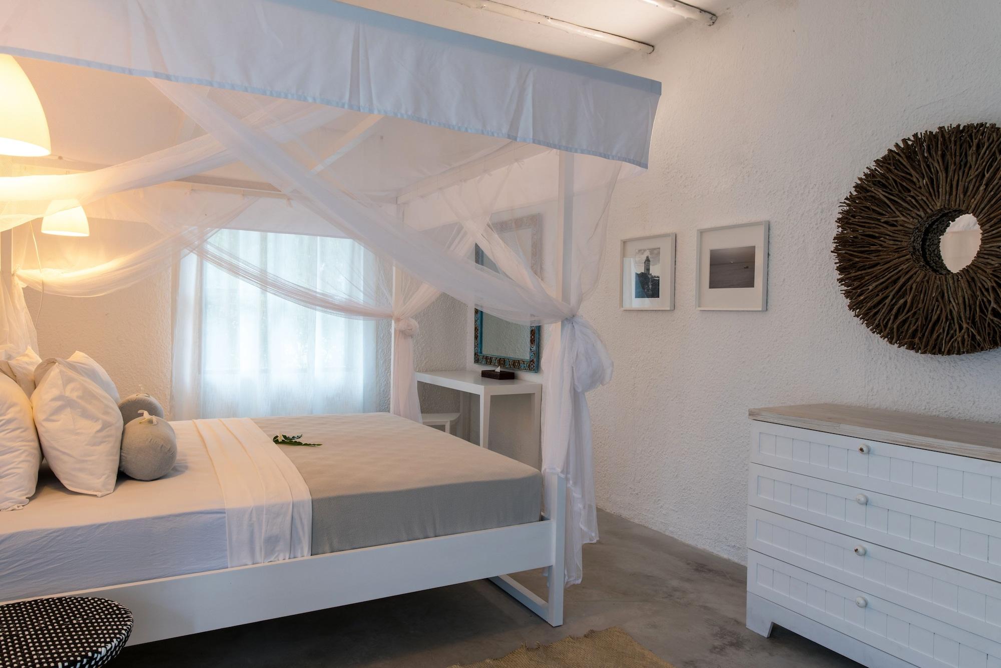 Chuini By Newmark Hotel