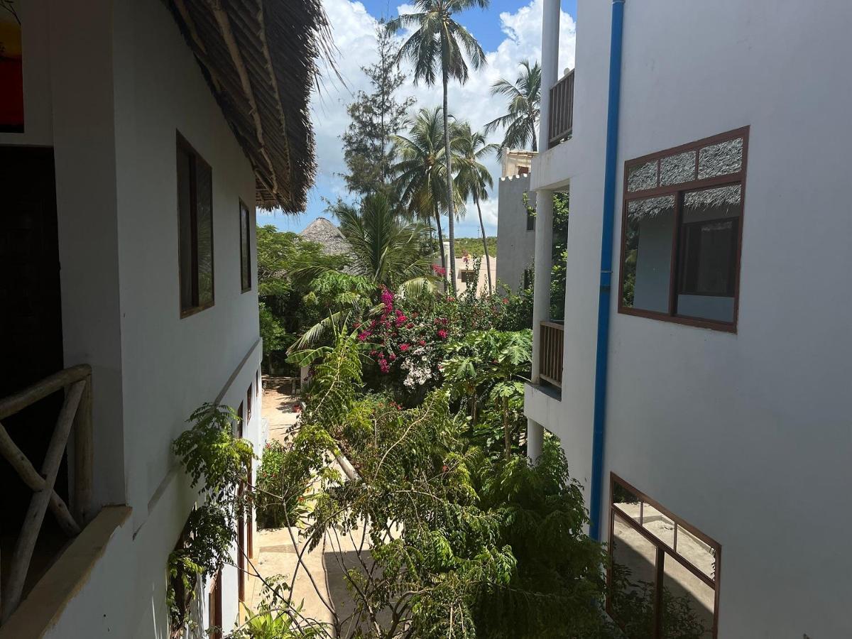 Hotel Sky & Zanzibar 3*