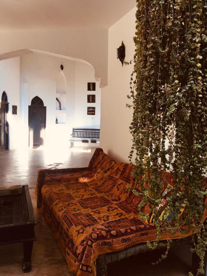 Guest house Casa Umoja 3*